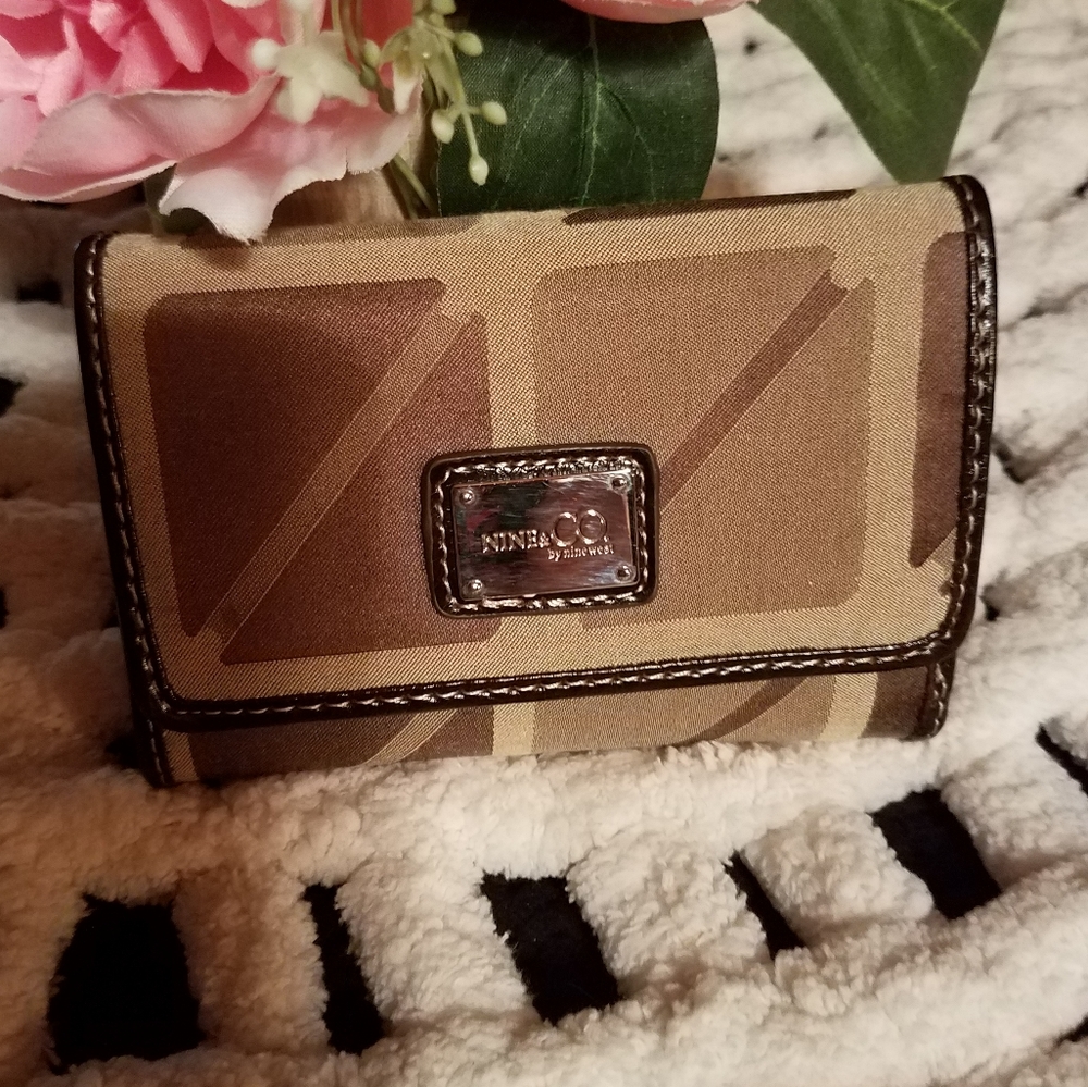 Nine & Co. Wallet